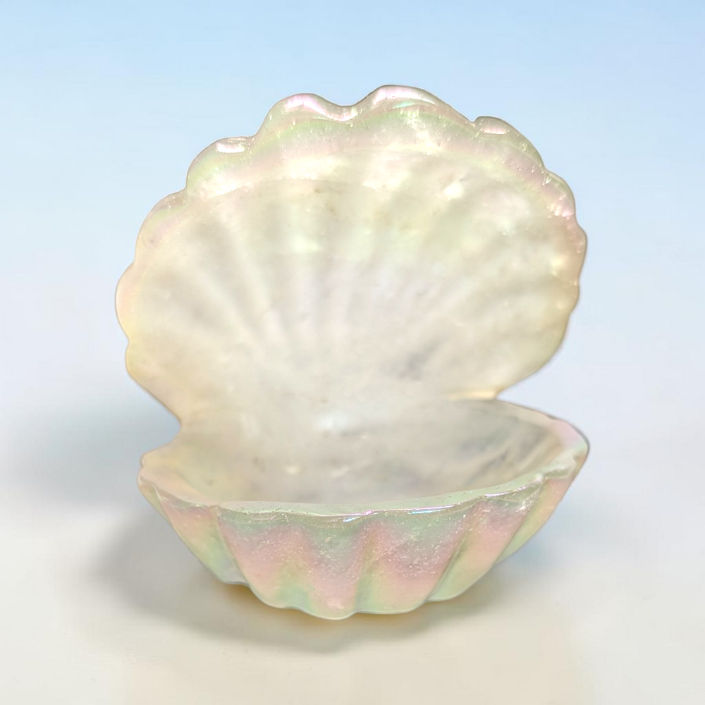 Aura Clear Quartz Crystal Clam Shell | Clear Quartz | Aura Purification and Spiritual Awakening | Zen Collection Canada