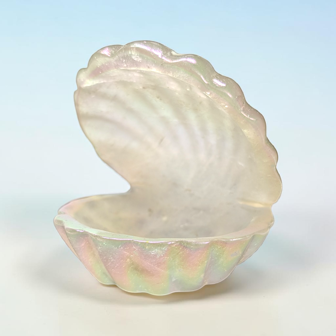 Aura Clear Quartz Crystal Clam Shell | Clear Quartz | Aura Purification and Spiritual Awakening | Zen Collection Canada