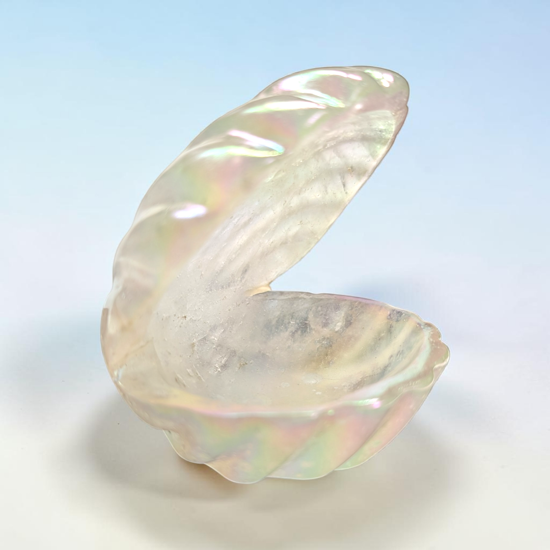Aura Clear Quartz Crystal Clam Shell | Clear Quartz | Aura Purification and Spiritual Awakening | Zen Collection Canada