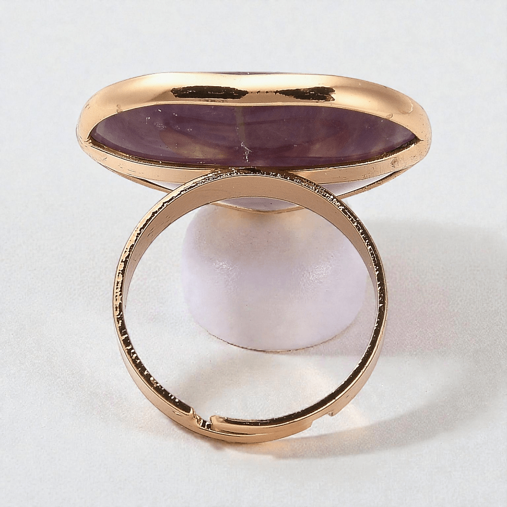 Big amethyst Crystal heart ring for intuition and emotional clarity. Shop In-store or Online Now with Zen Collection Metaphysical Store in Barrie Ontario Canada 