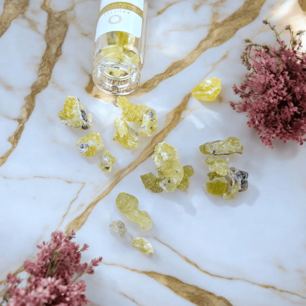 Brucite crystal chip bottle for mental clarity