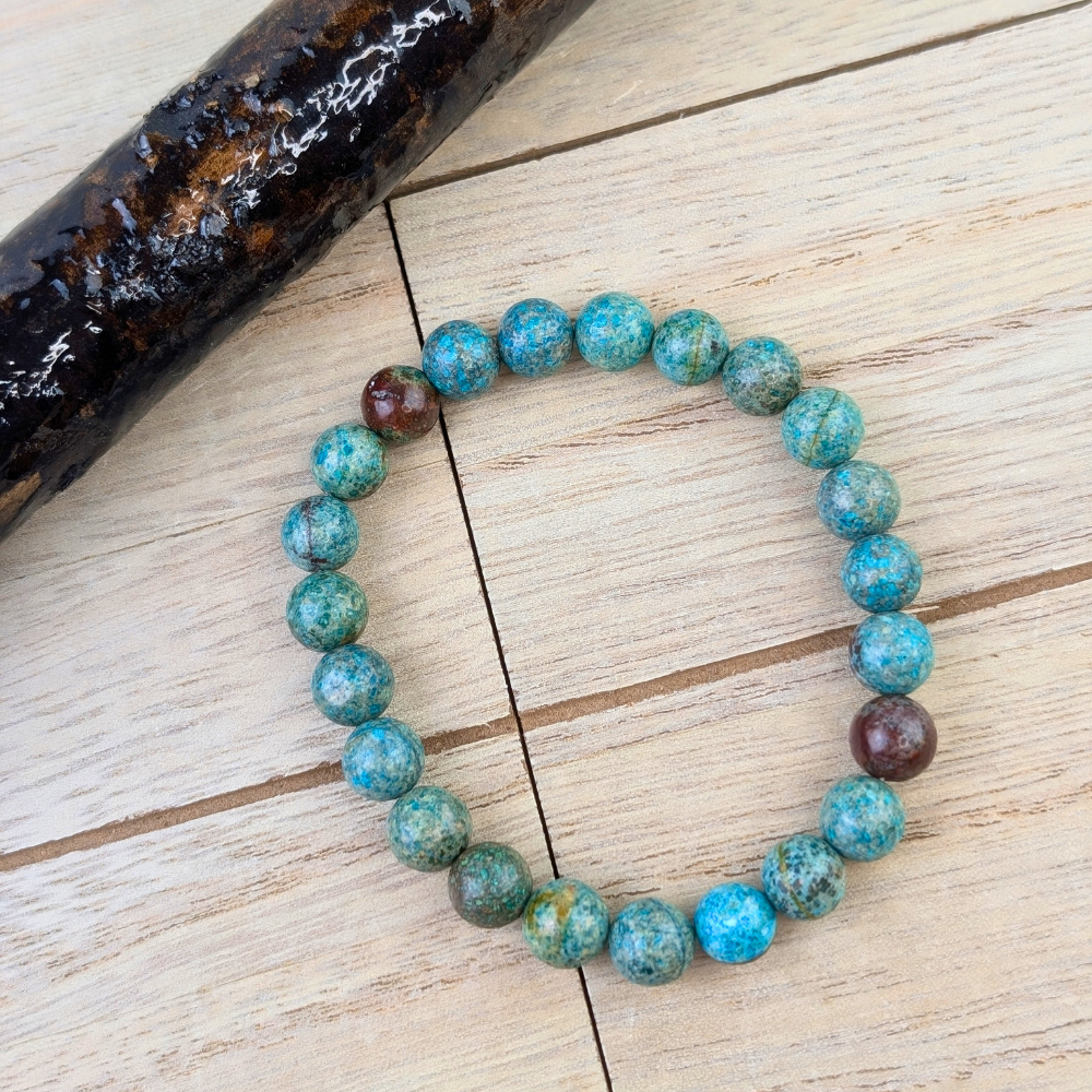 Blue and green chrysocolla bracelet for healing properties