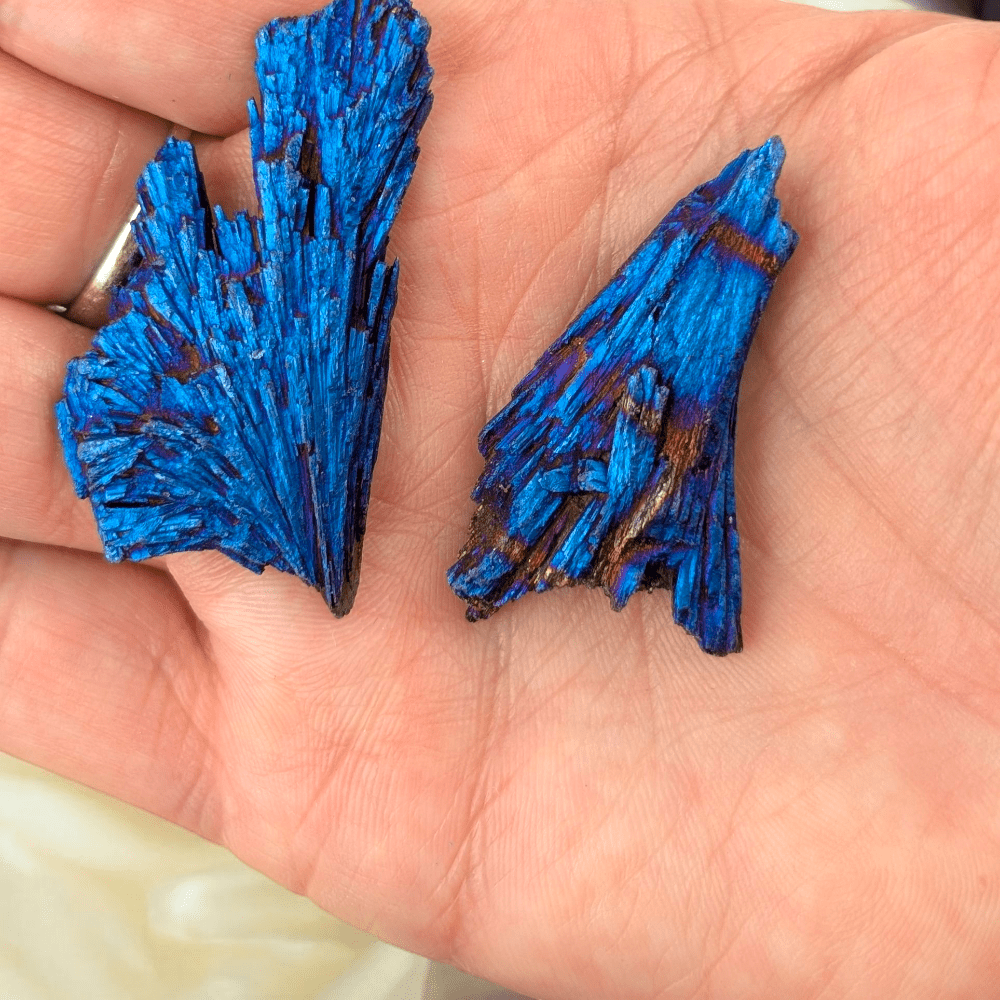 Aura-coated Black Kyanite