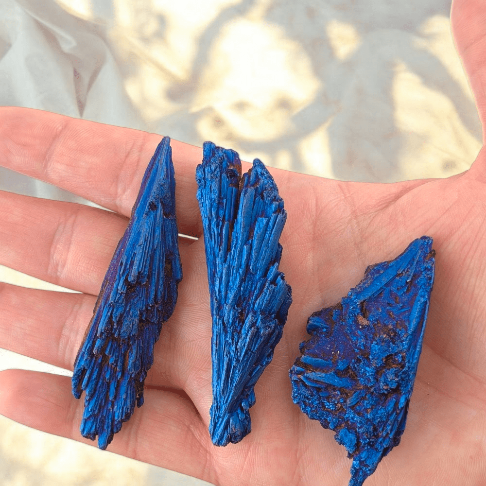 Cord-cutting crystal for empaths