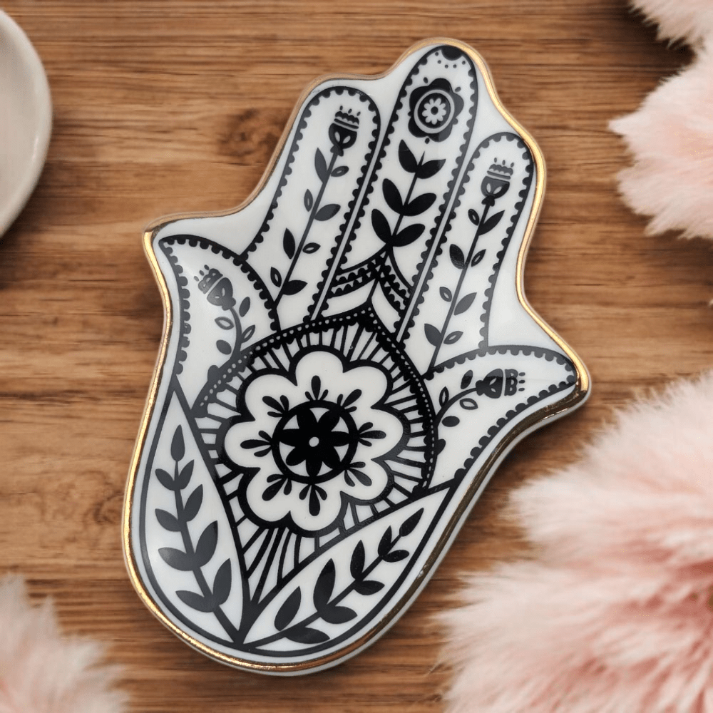 Hamsa dish for storing spiritual tools