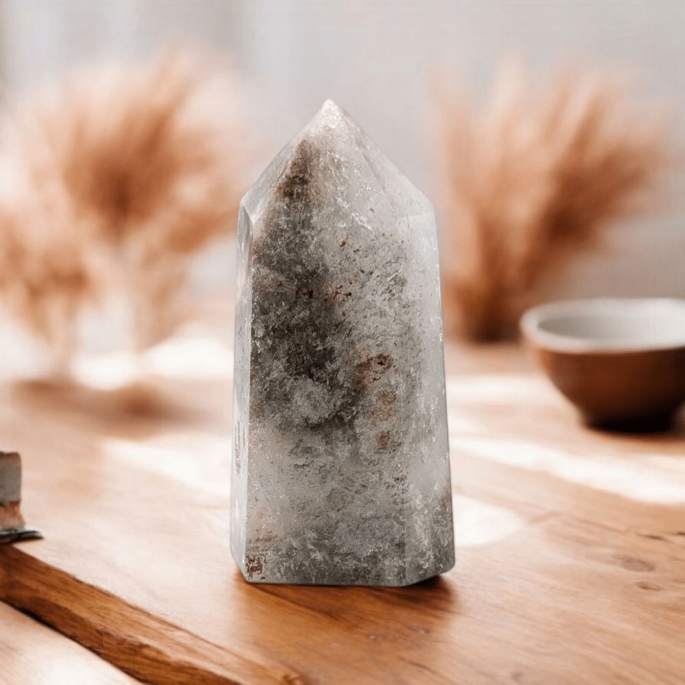 Crystal for third eye and crown chakra work