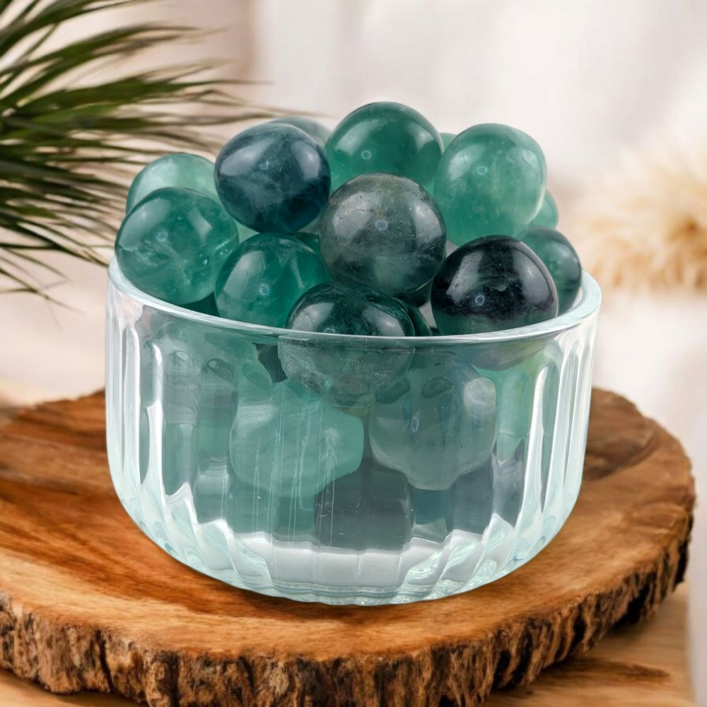 Polished green crystal tumble for healing rituals