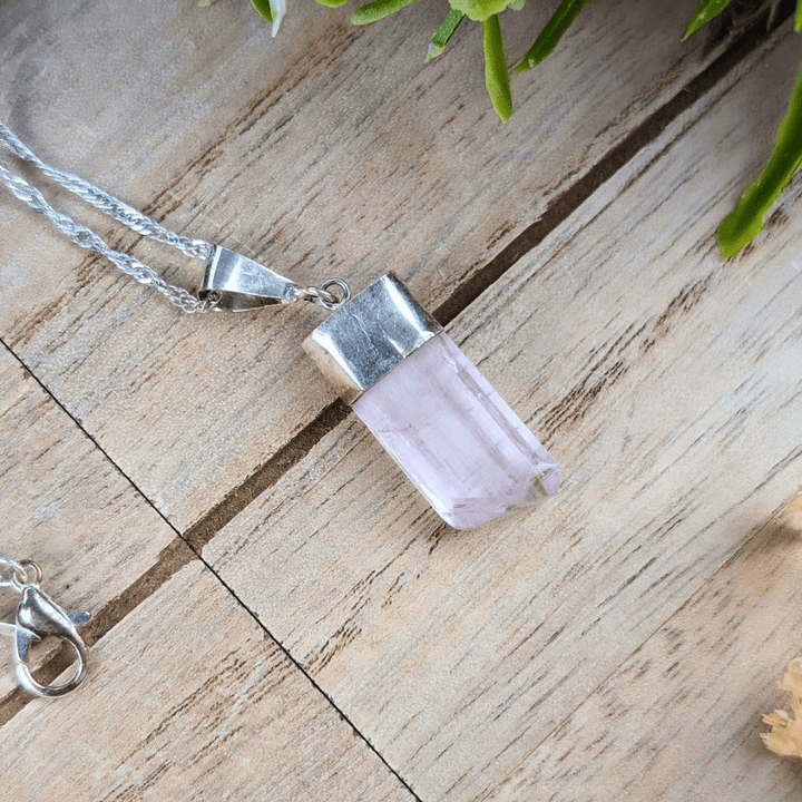Heart chakra necklace with raw kunzite crystal