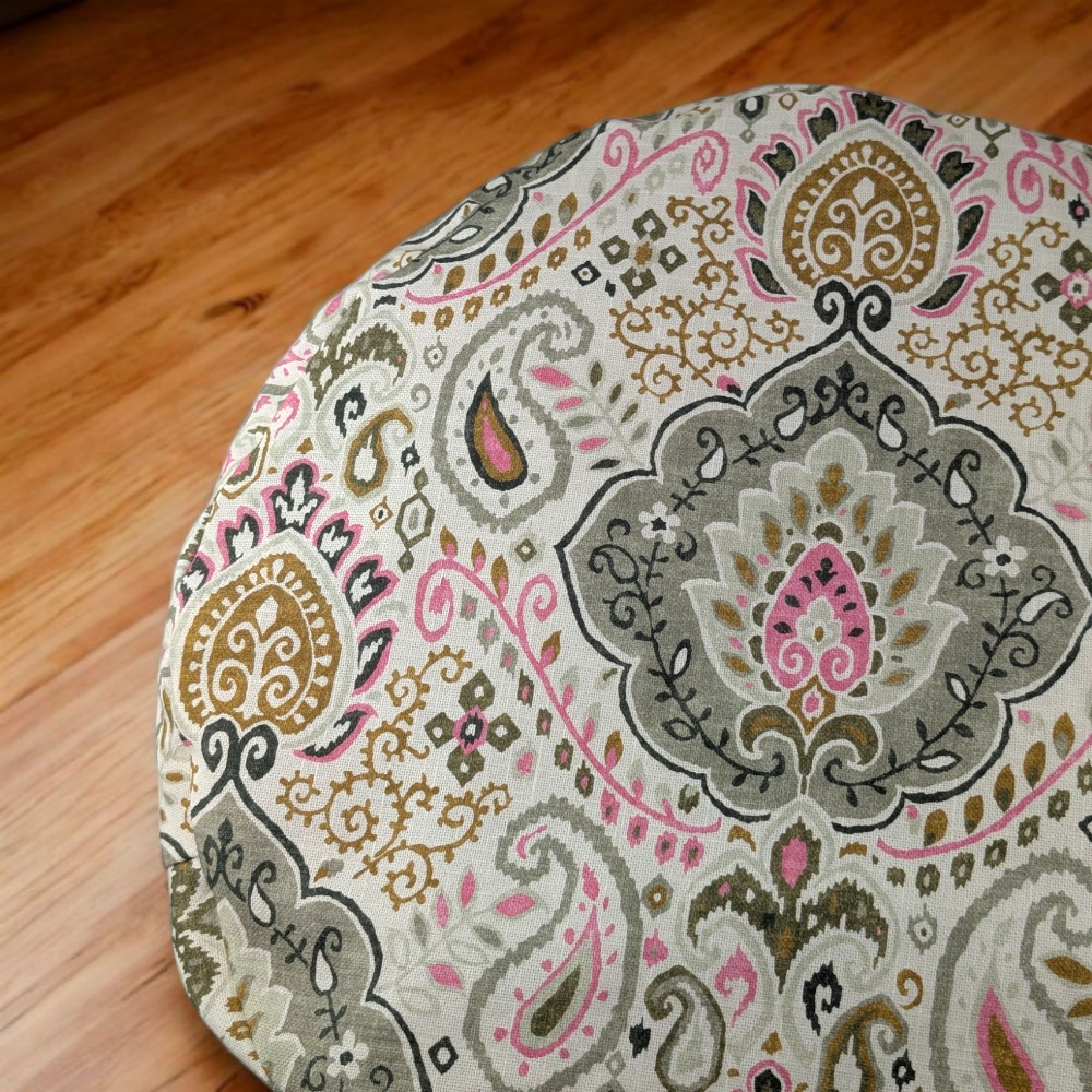Meditation cushion buckwheat fill Canada