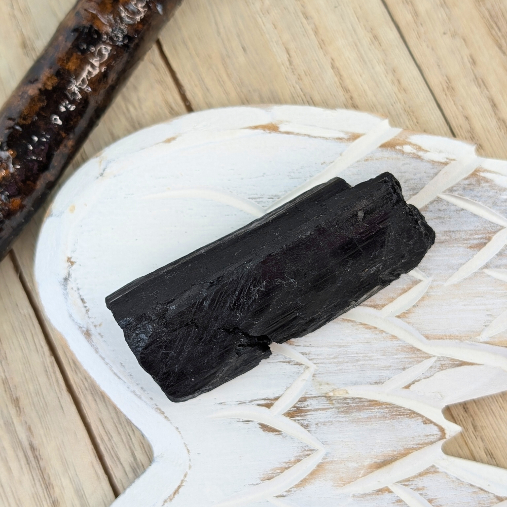 Black Tourmaline Chunk for Negative Energy Protection - A raw Black Tourmaline chunk ideal for protecting against psychic attacks and absorbing negative energy.