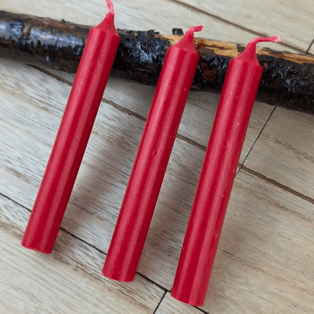 Red spiritual candle for manifesting desires