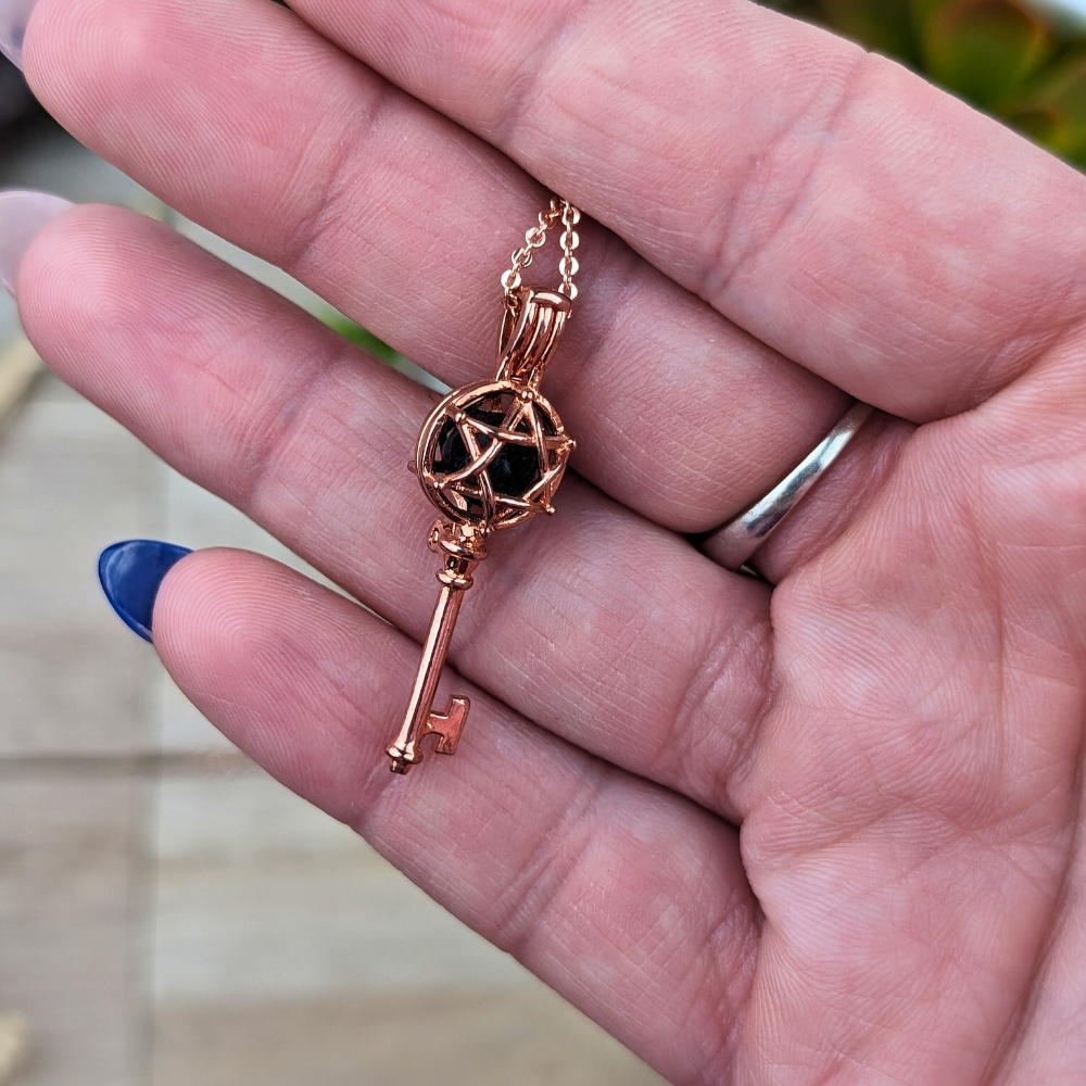 Rose Gold Diffuser Pendant 17"chain and lava stone