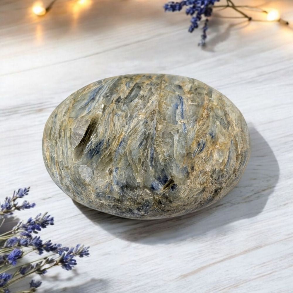 Natural Polished Blue Kyanite for Throat Chakra Healing