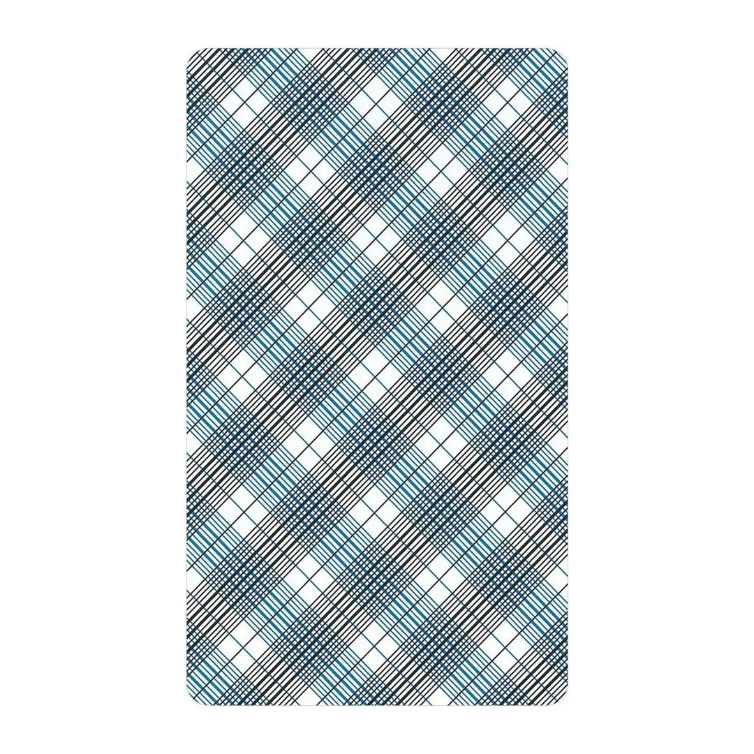 Card back of the Giant Rider-Waite Tarot, with a blue plaid pattern