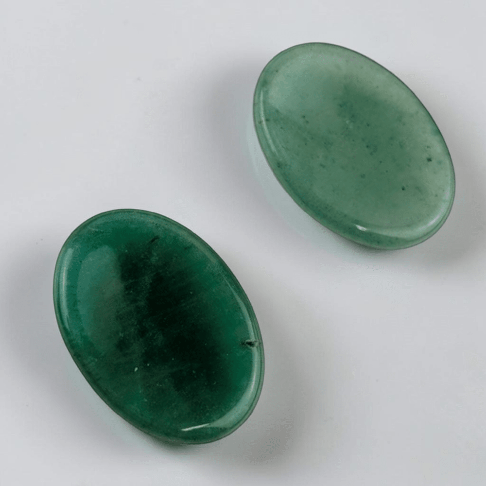 Pierres à presser ovales en Aventurine verte