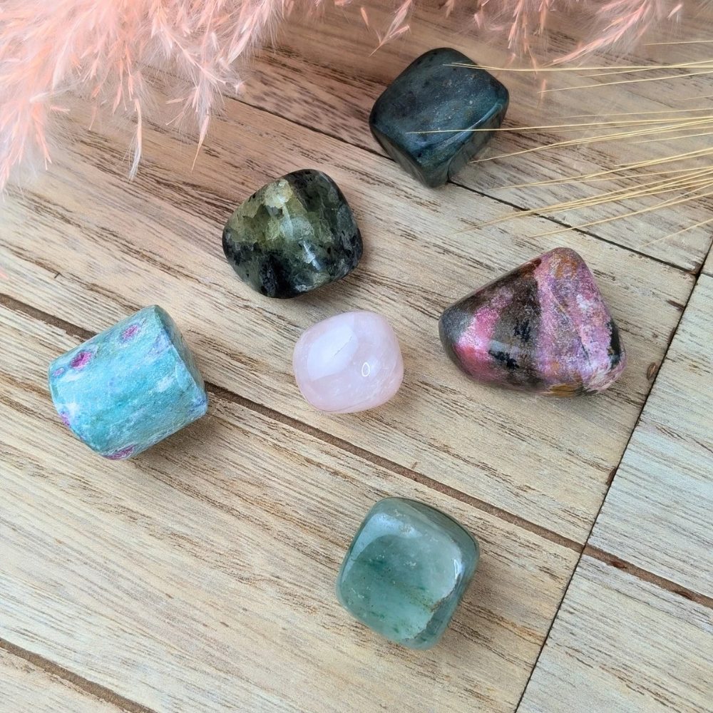 Our hand selected heart chakra crystal set will balance and improve the state of this energy center