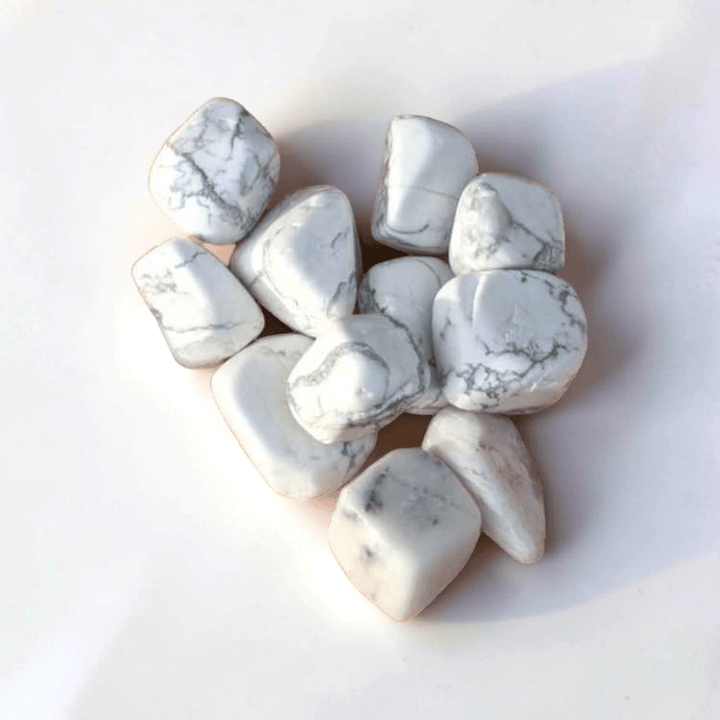 Howlite en chute 