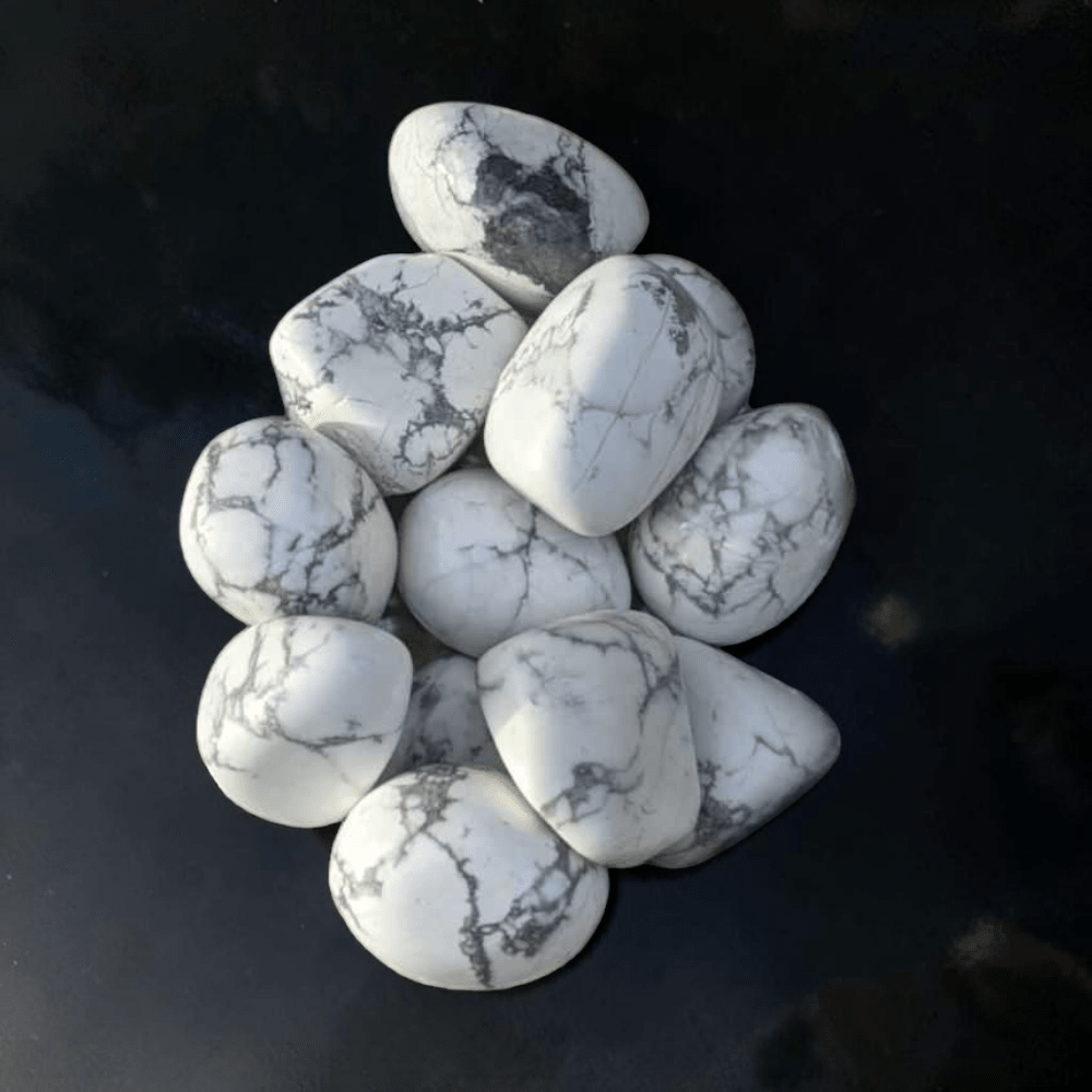 Howlite en chute 