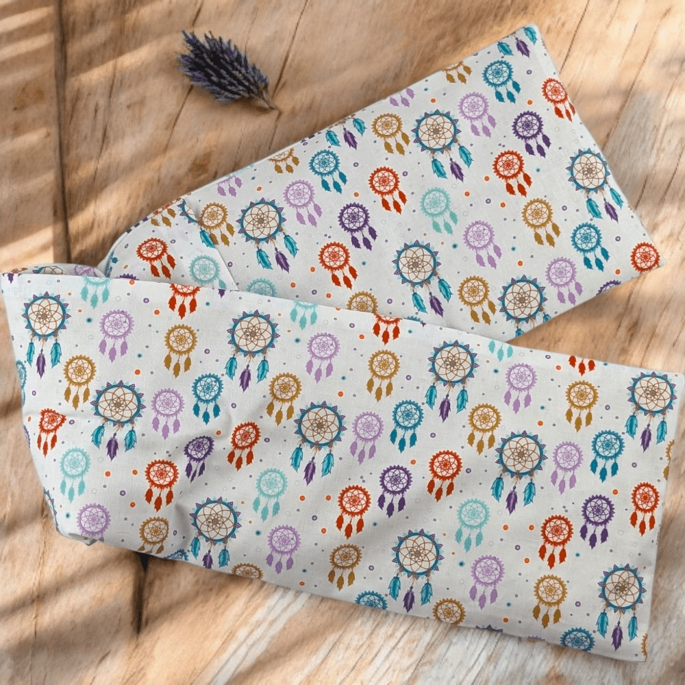 Dream-themed aromatherapy neck wrap for stress relief