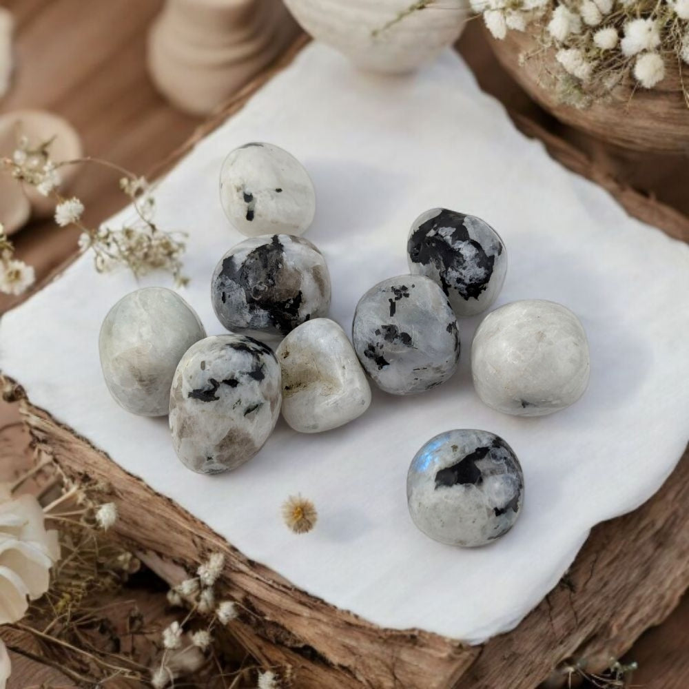 rainbow moonstone for intuition and moon rituals available at Canadian crystal store near me.