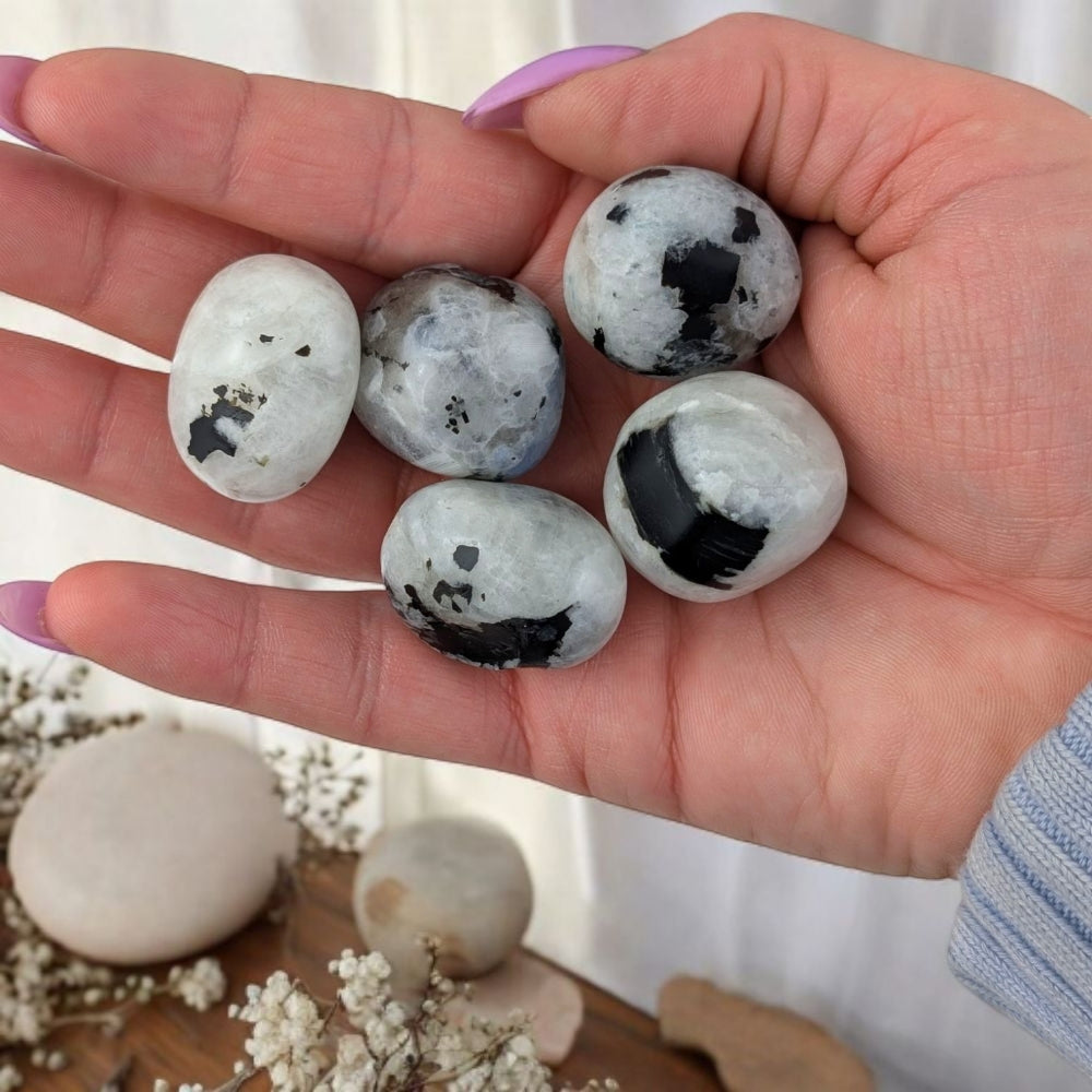 rainbow moonstone for intuition and moon rituals available at Canadian crystal store near me.