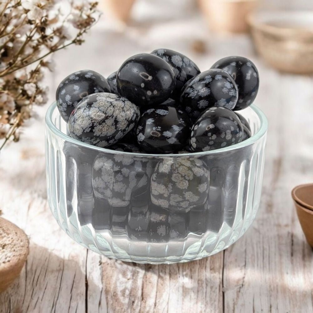 Obsidienne flocon de neige en chute libre 