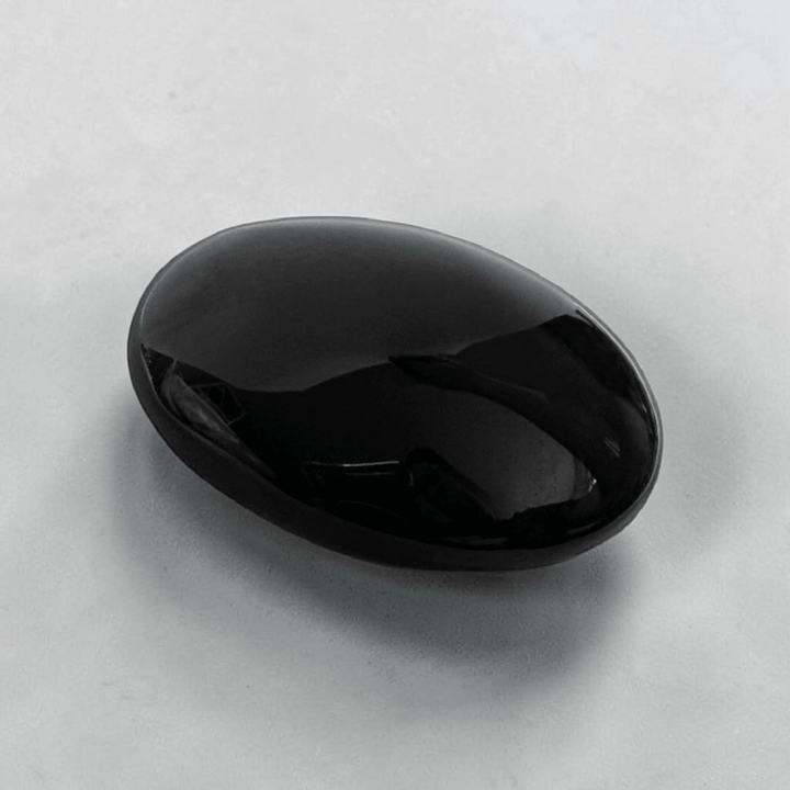 Pierre de palmier en obsidienne noire