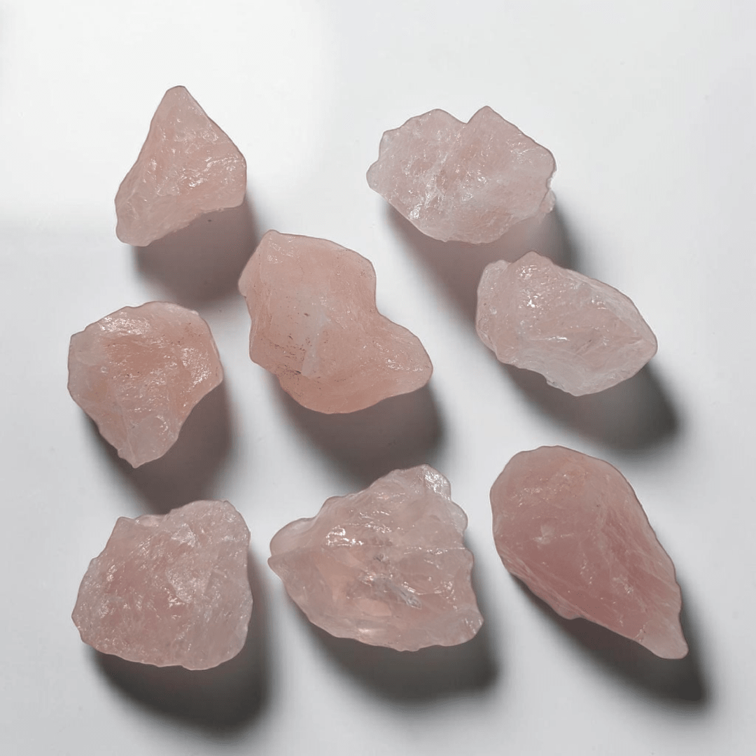 Cristaux de quartz rose bruts