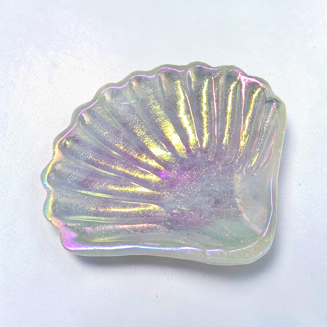Clear Quartz Aura Sea Shell | Clear Quartz | Clearing Mental Fog and Amplifying Energy | Zen Collection Canada