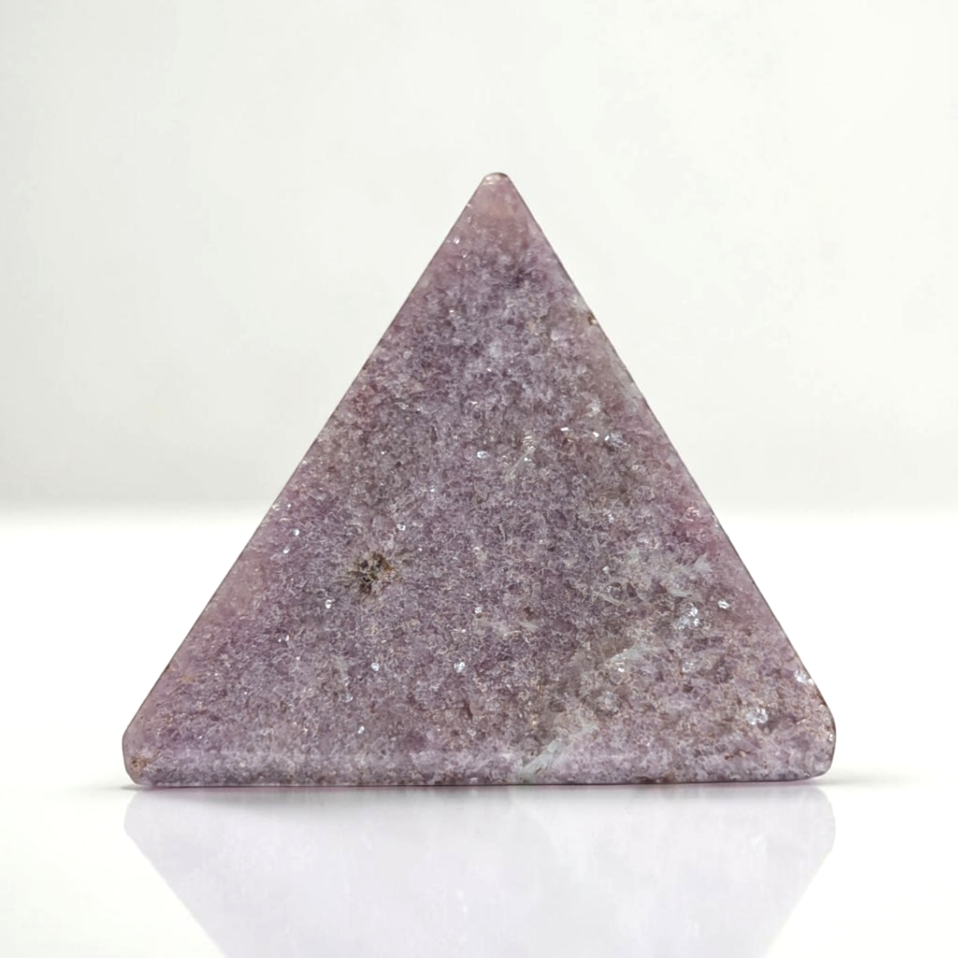 Pyramide en cristal de lépidolite