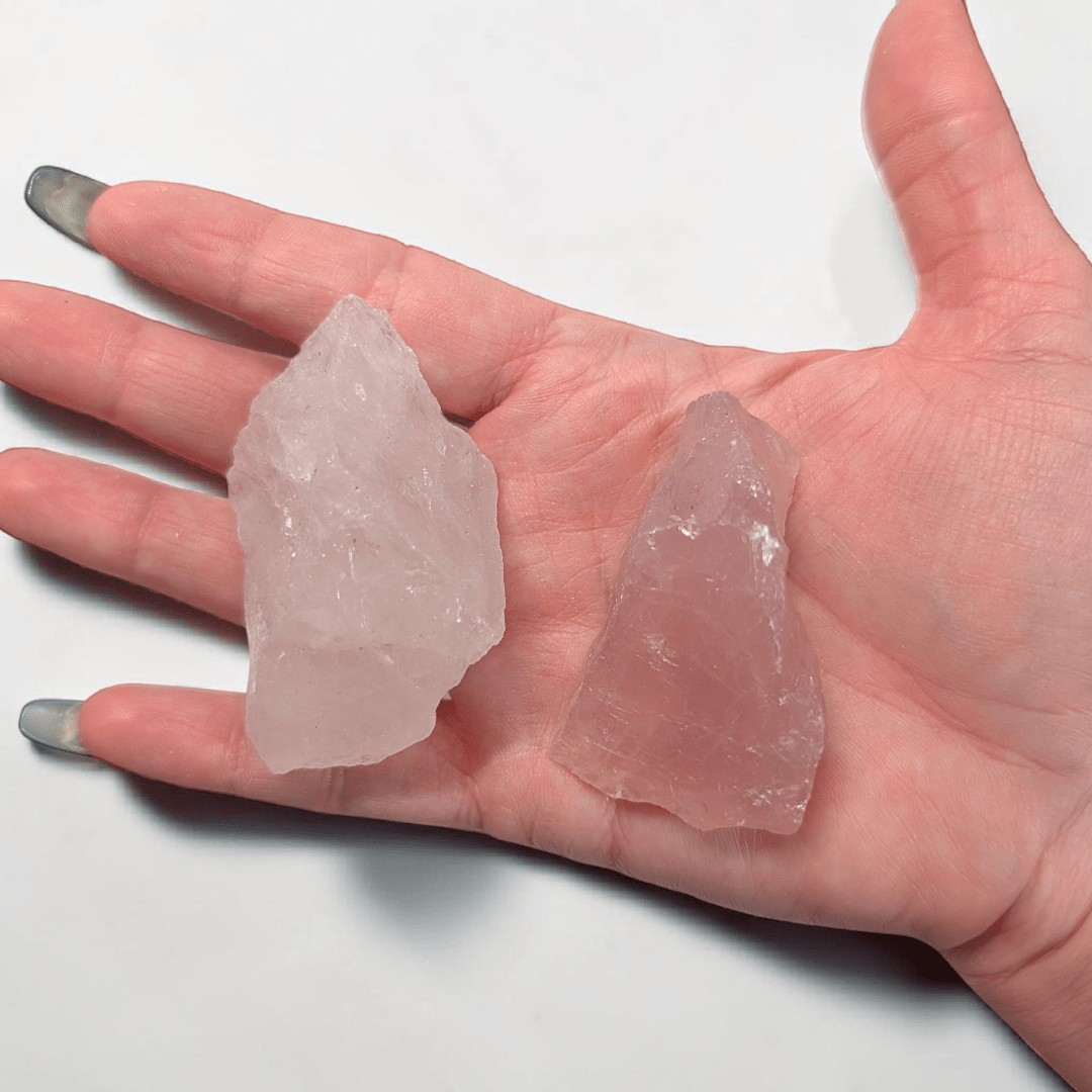 Cristaux de quartz rose bruts