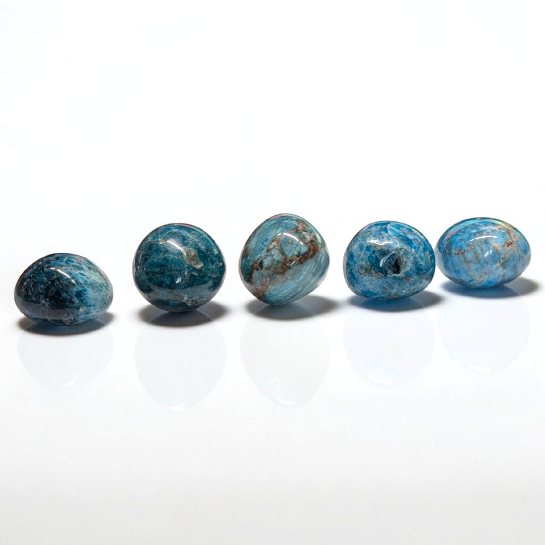 Apatite bleue en chute 