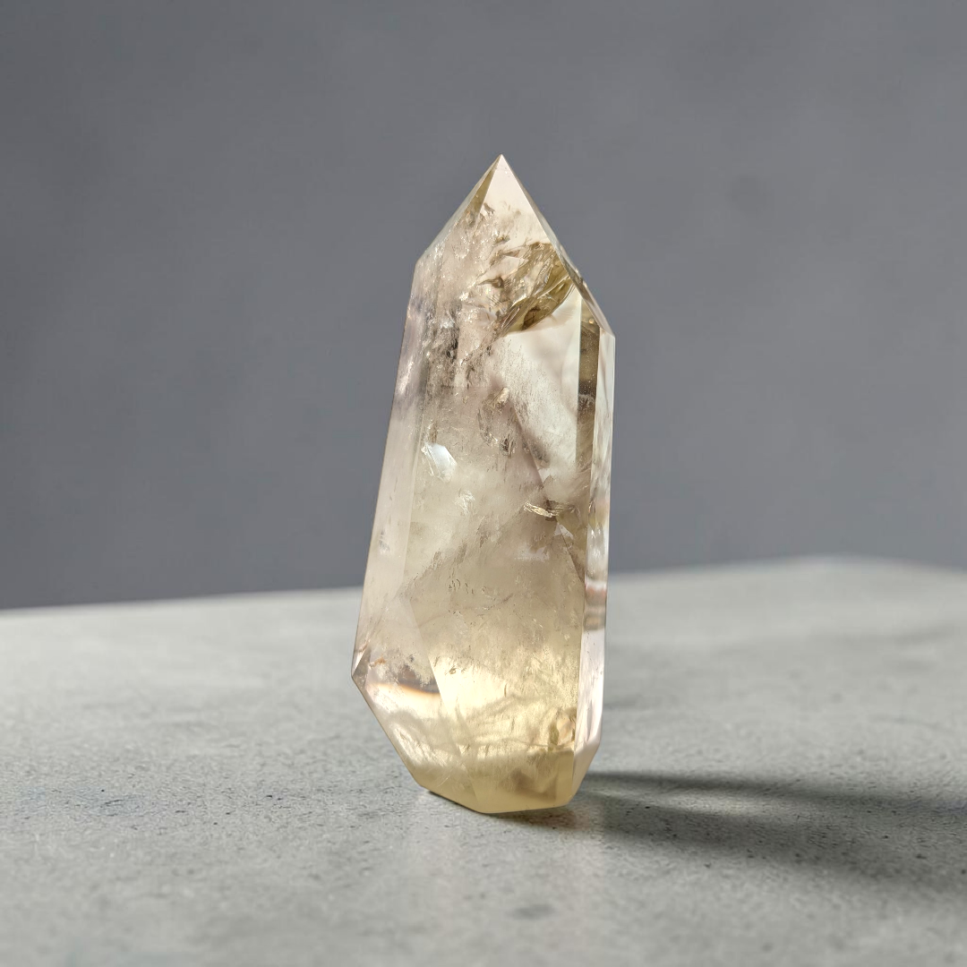 Tour de cristal de citrine