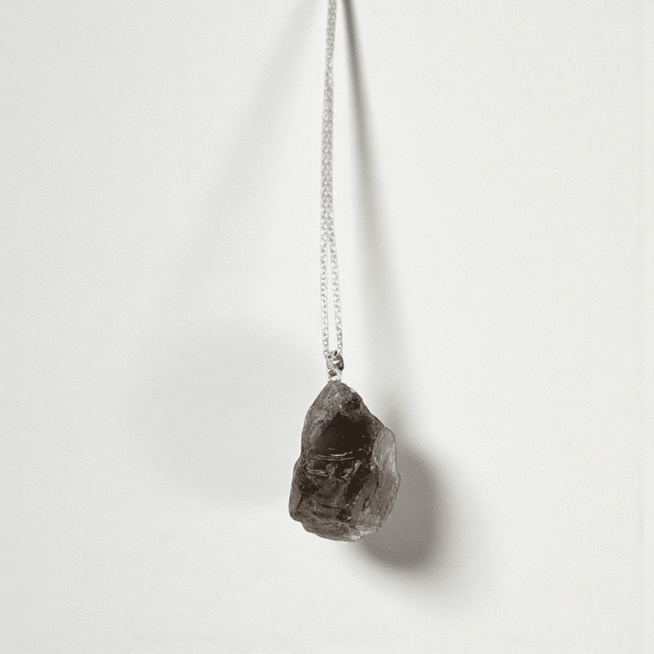 Collier en cristal de quartz fumé brut