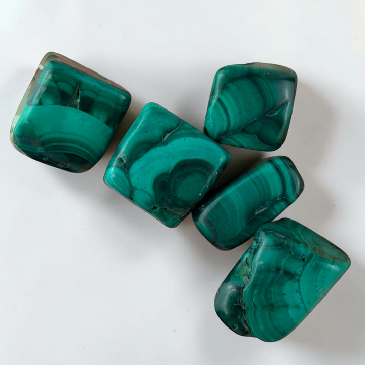 Malachite en chute libre 