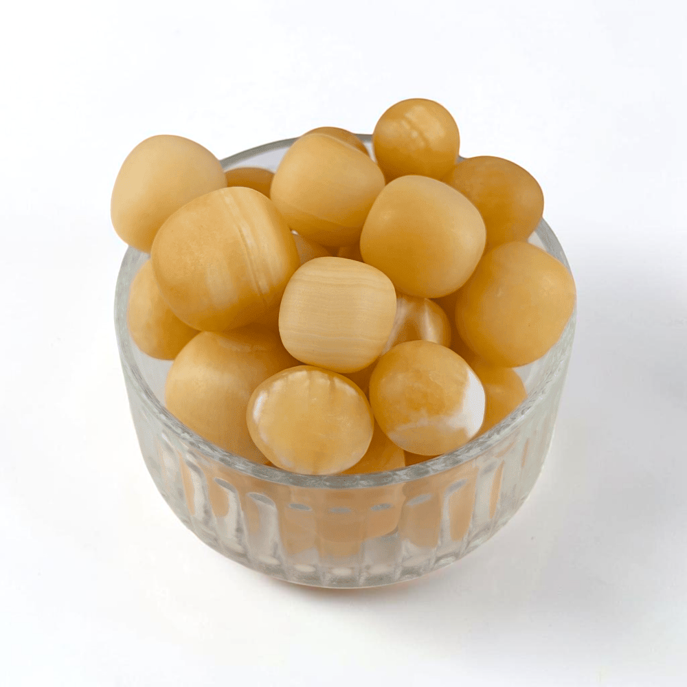 Calcite orange en chute 