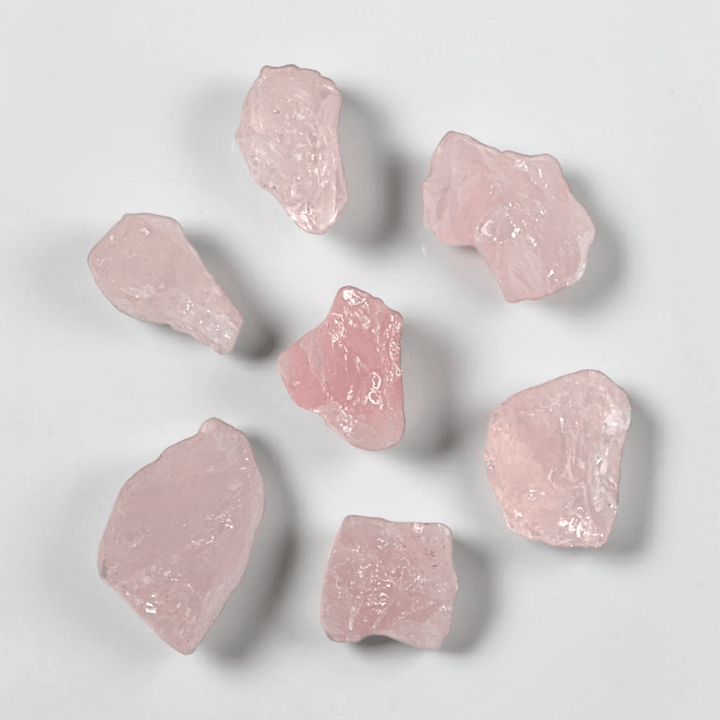 Cristaux de quartz rose bruts