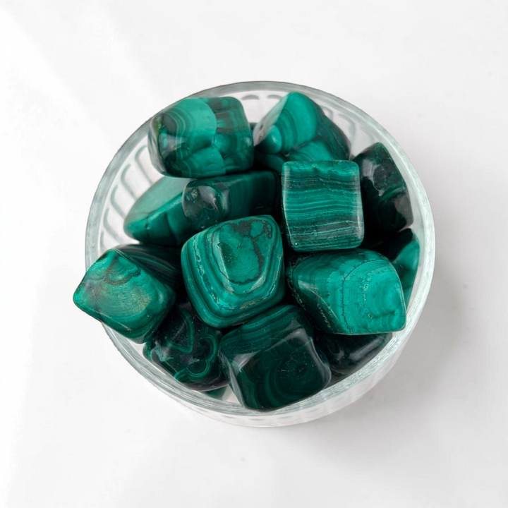 Malachite en chute libre 