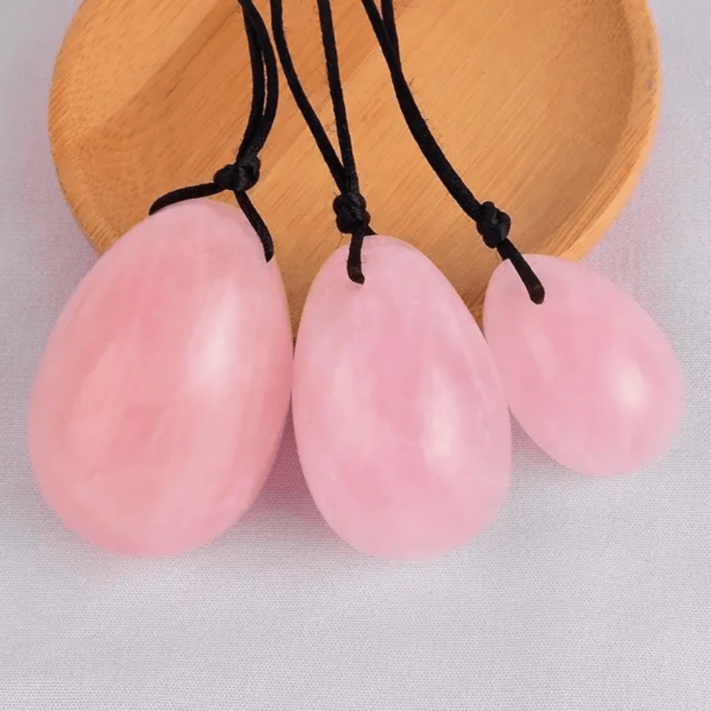 Ensemble d'œufs de yoni en quartz rose