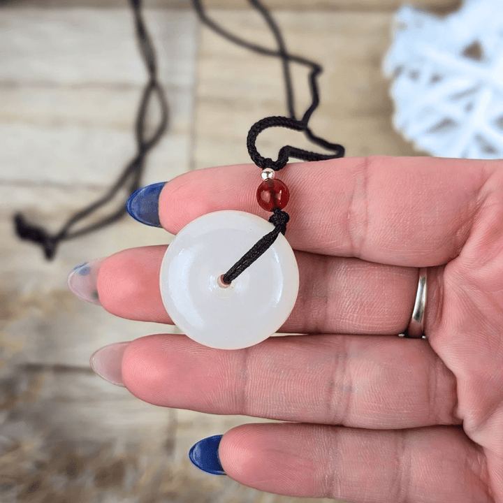 Collier en cristal de jade blanc