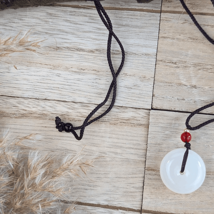 Collier en cristal de jade blanc