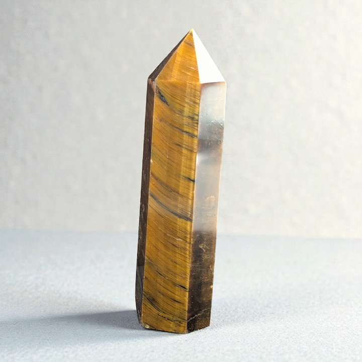 tiger’s eye is a solar plexus chakra crystal for confidence available at zen collection metaphysical store in Barrie 