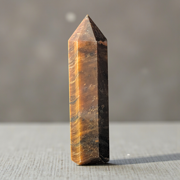 tiger’s eye is a solar plexus chakra crystal for confidence available at zen collection metaphysical store in Barrie 