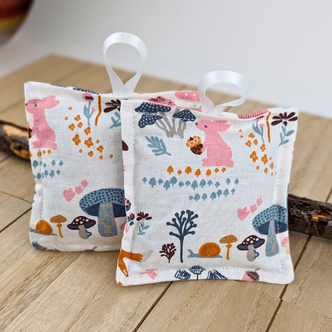 Lavender-filled sachets for natural freshness and relaxation