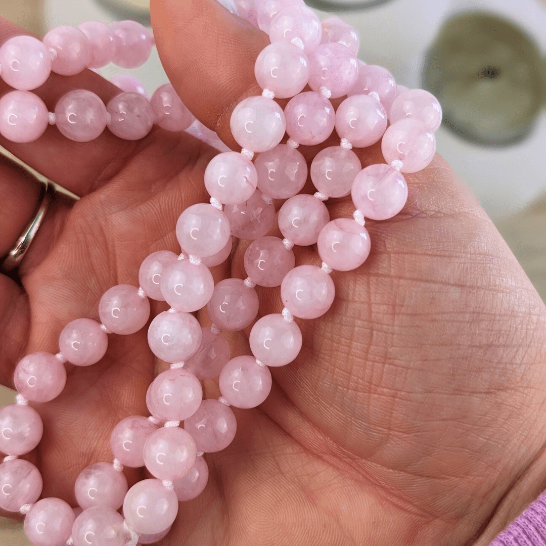 Mala enroulé en quartz rose