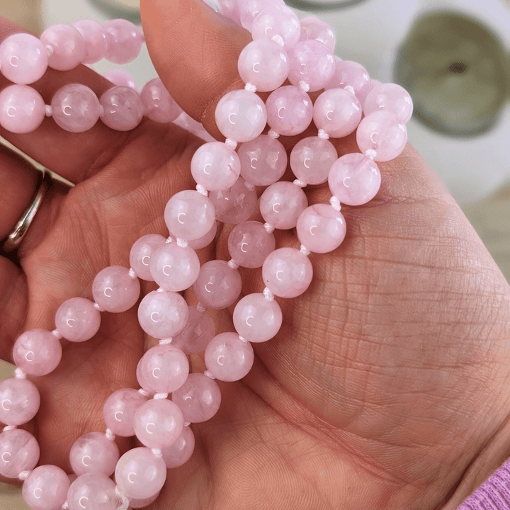 Mala enroulé en quartz rose