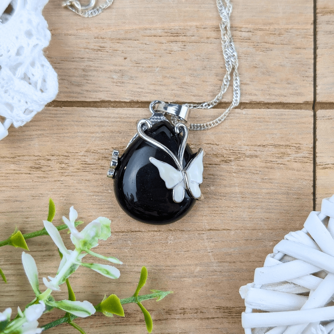 Collier Papillon en Obsidienne Noire