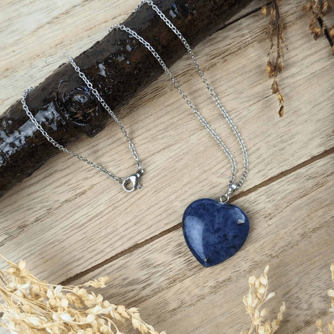 Collier Coeur en Sodalite