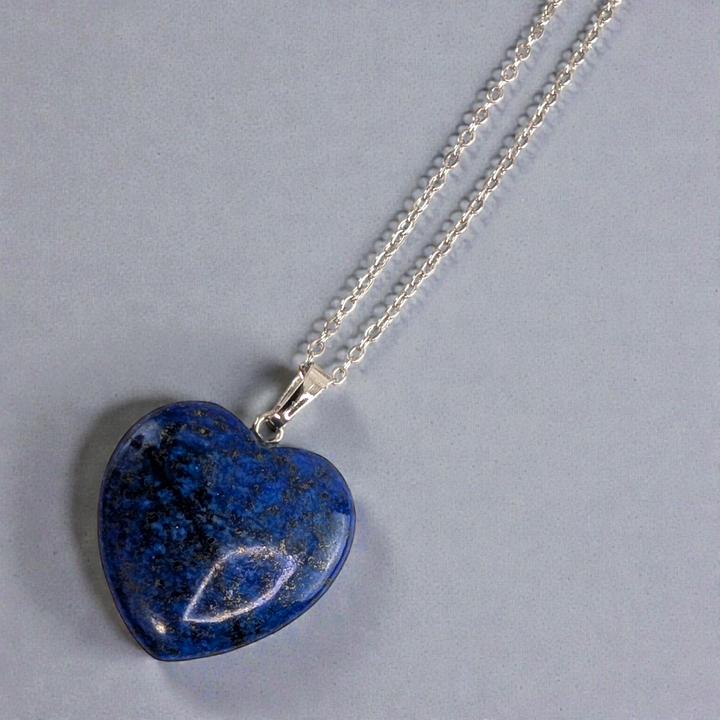 Collier coeur en lapis-lazuli