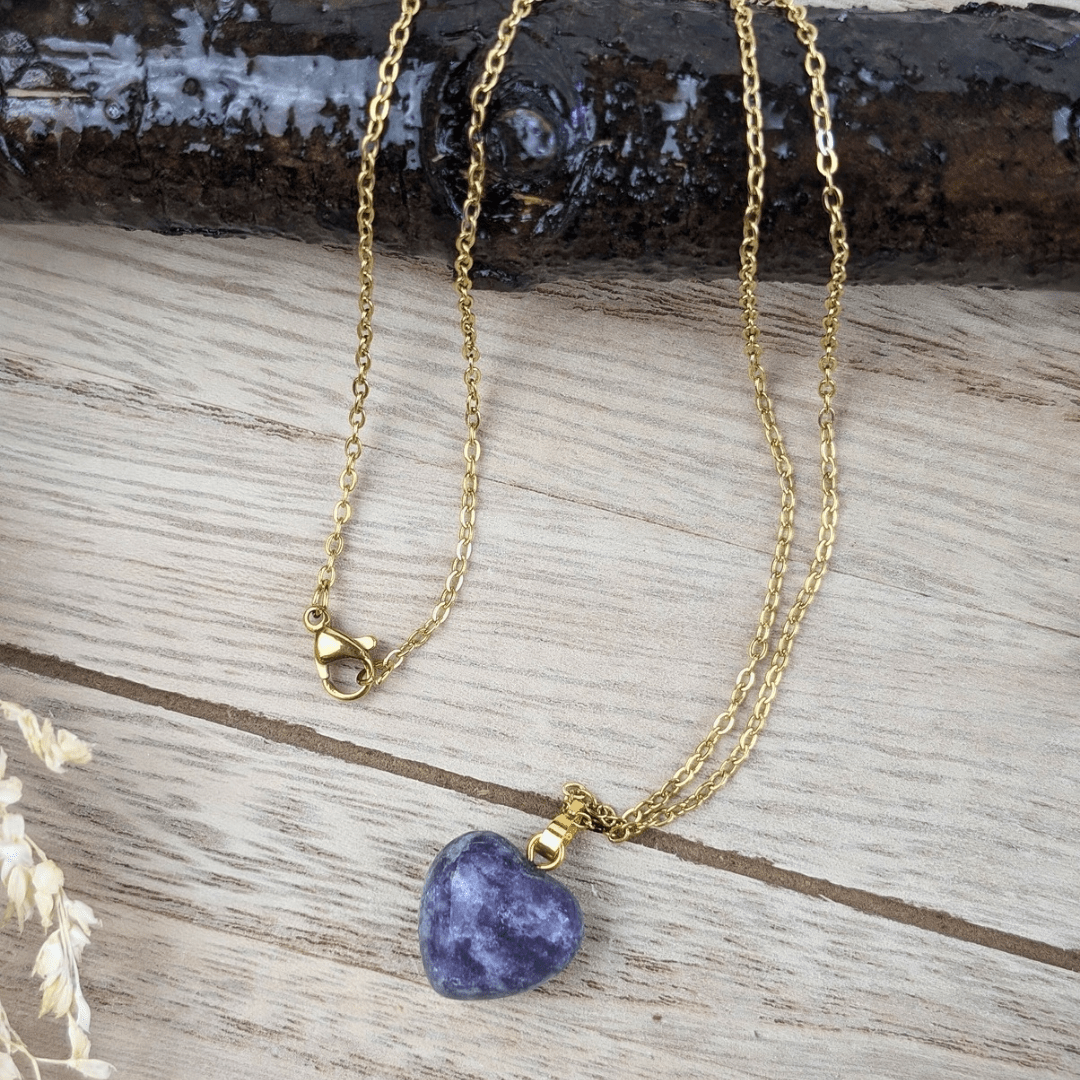 Collier coeur en lépidolite